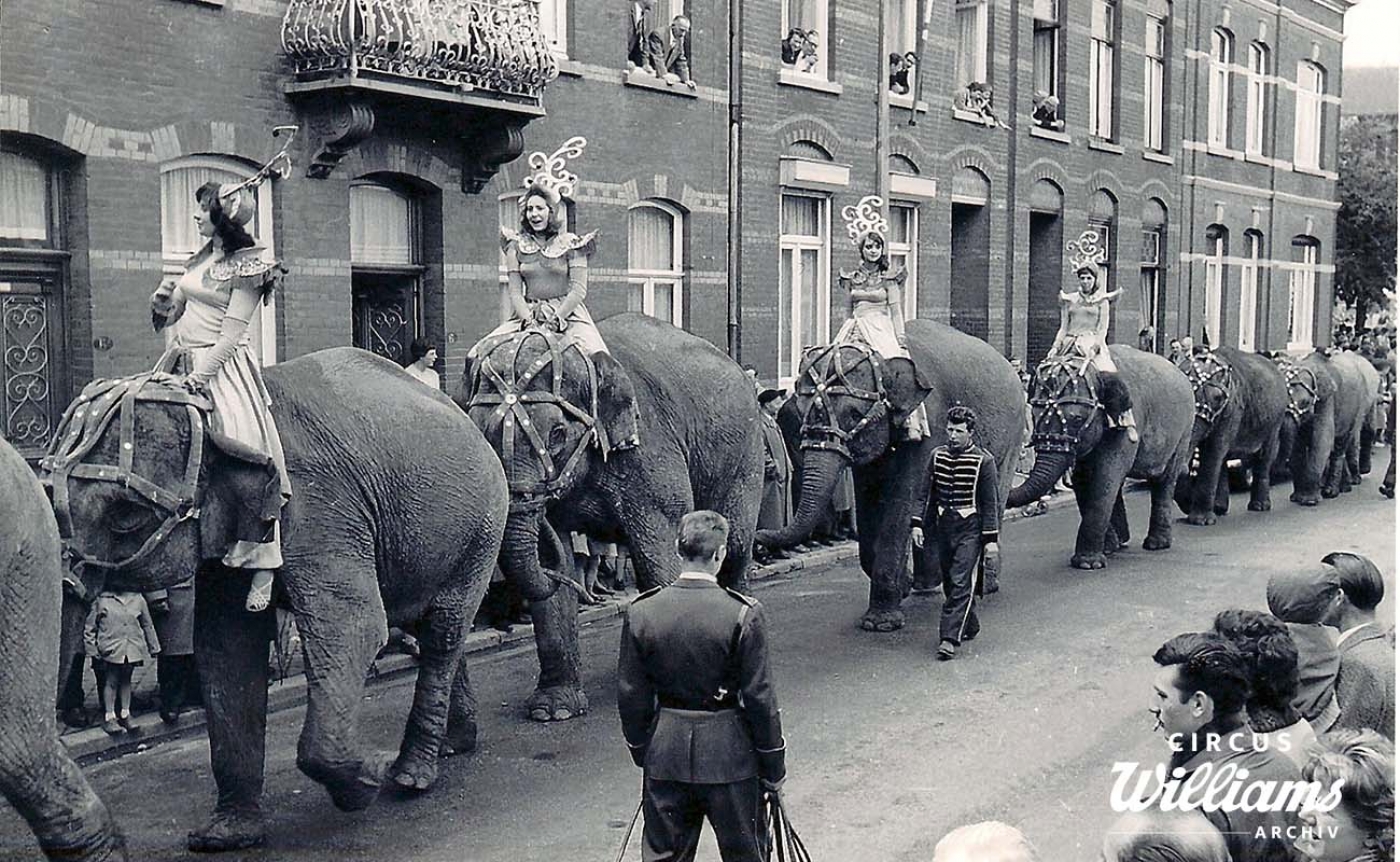 1961 Parade